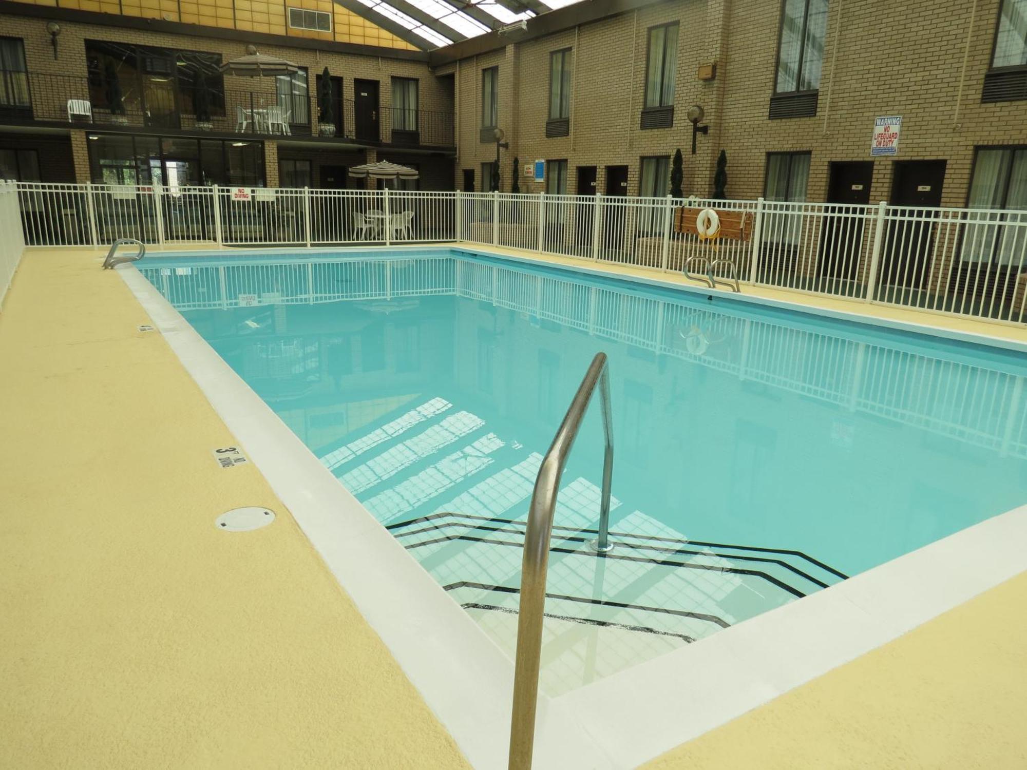 Gold Vault Inn Radcliff Zewnętrze zdjęcie